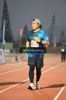 Runner Photo 4923615