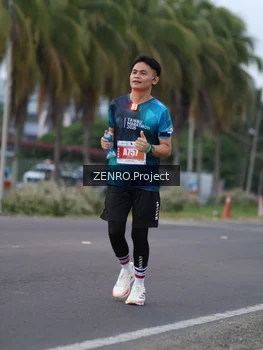 Runner Photo 4923724