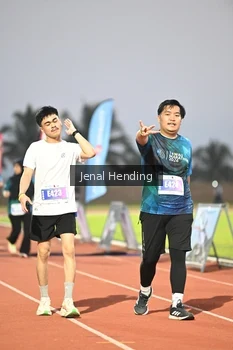 Runner Photo 4923773