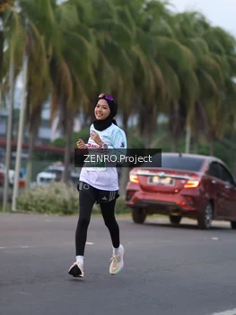 Runner Photo 4923836