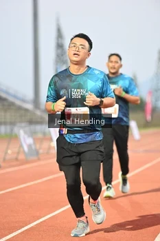 Runner Photo 4923872