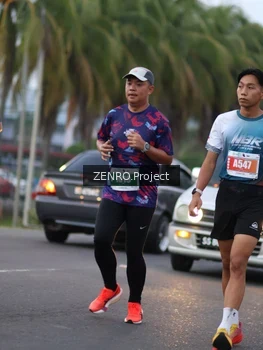 Runner Photo 4923941