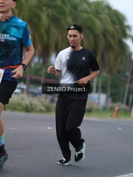 Runner Photo 4923954