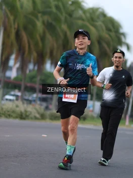 Runner Photo 4923993