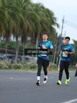 Runner Photo 4924028