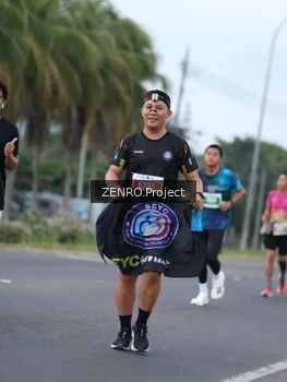 Runner Photo 4924092