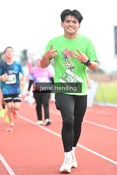 Runner Photo 4924143