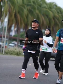 Runner Photo 4924172