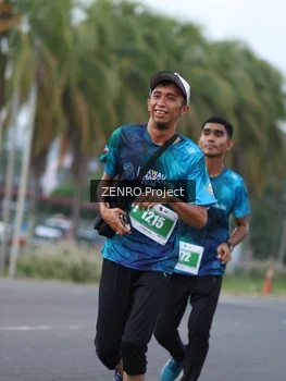 Runner Photo 4924379