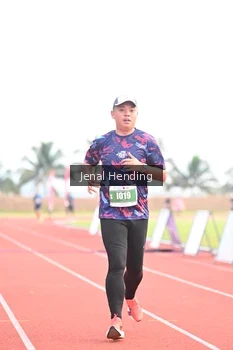 Runner Photo 4924381