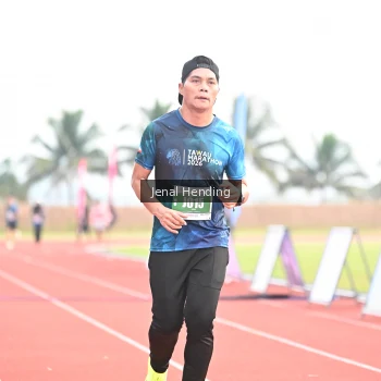 Runner Photo 4924395