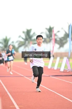 Runner Photo 4924425