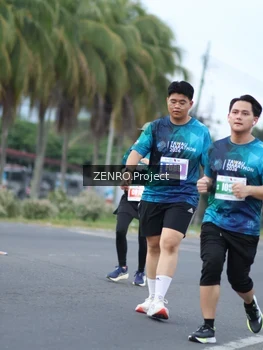 Runner Photo 4924452