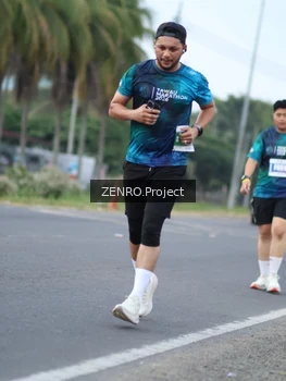 Runner Photo 4924454