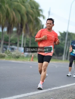 Runner Photo 4924473