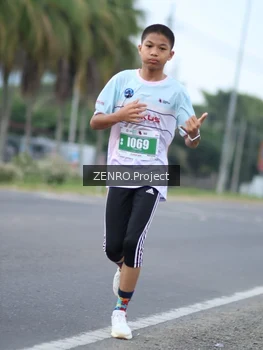 Runner Photo 4924488