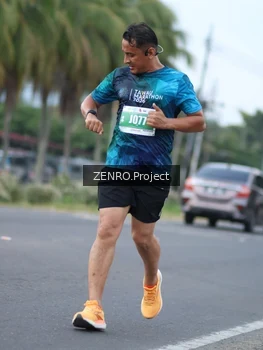 Runner Photo 4924492