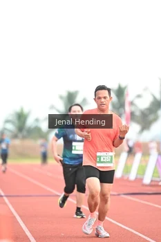 Runner Photo 4924519