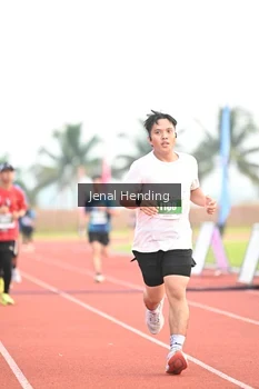 Runner Photo 4924545