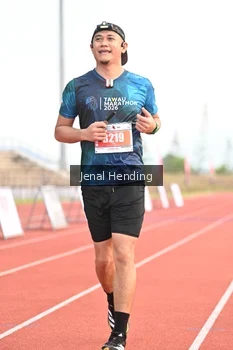 Runner Photo 4924656
