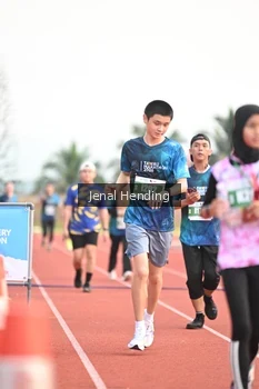 Runner Photo 4924661
