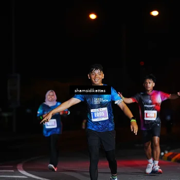 Runner Photo 4924684