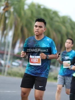 Runner Photo 4924700