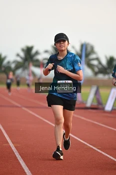 Runner Photo 4924704