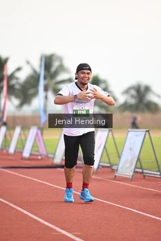 Runner Photo 4924721