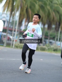 Runner Photo 4924750