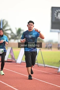 Runner Photo 4925063