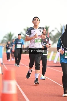 Runner Photo 4925251