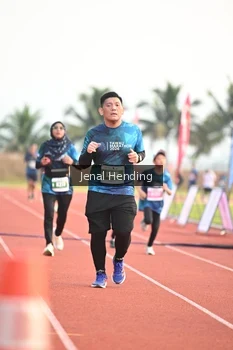 Runner Photo 4925273