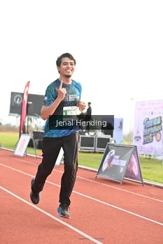 Runner Photo 4925390