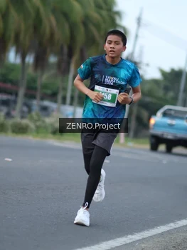Runner Photo 4925423