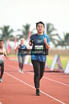 Runner Photo 4925453