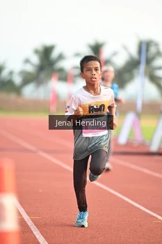 Runner Photo 4925463