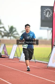 Runner Photo 4925496