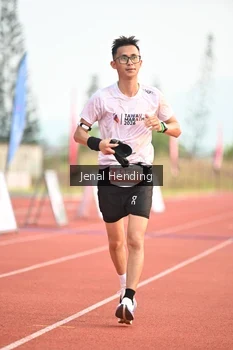 Runner Photo 4925521