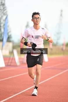 Runner Photo 4925525