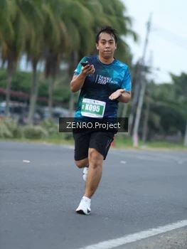 Runner Photo 4925643