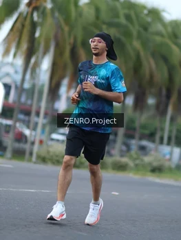 Runner Photo 4925663