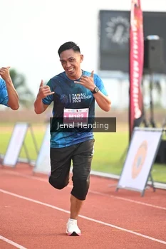 Runner Photo 4925665