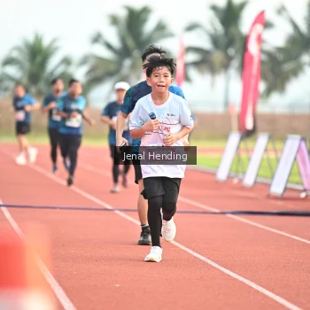 Runner Photo 4925694