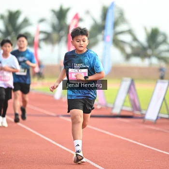 Runner Photo 4925696