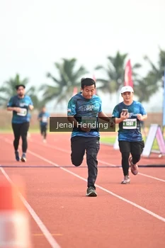 Runner Photo 4925699