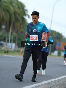 Runner Photo 4925711