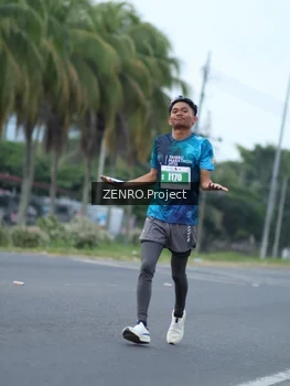 Runner Photo 4925727