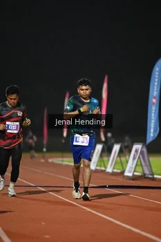Runner Photo 4925733