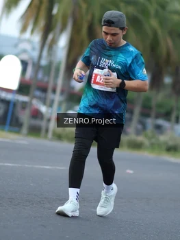 Runner Photo 4925737